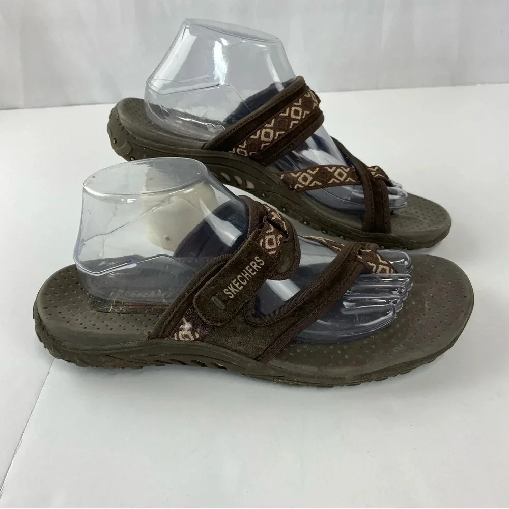 Skechers Womens 10 Reggae Trailway Womens Brown Slip-On Sandals NEEDS A CLEANING